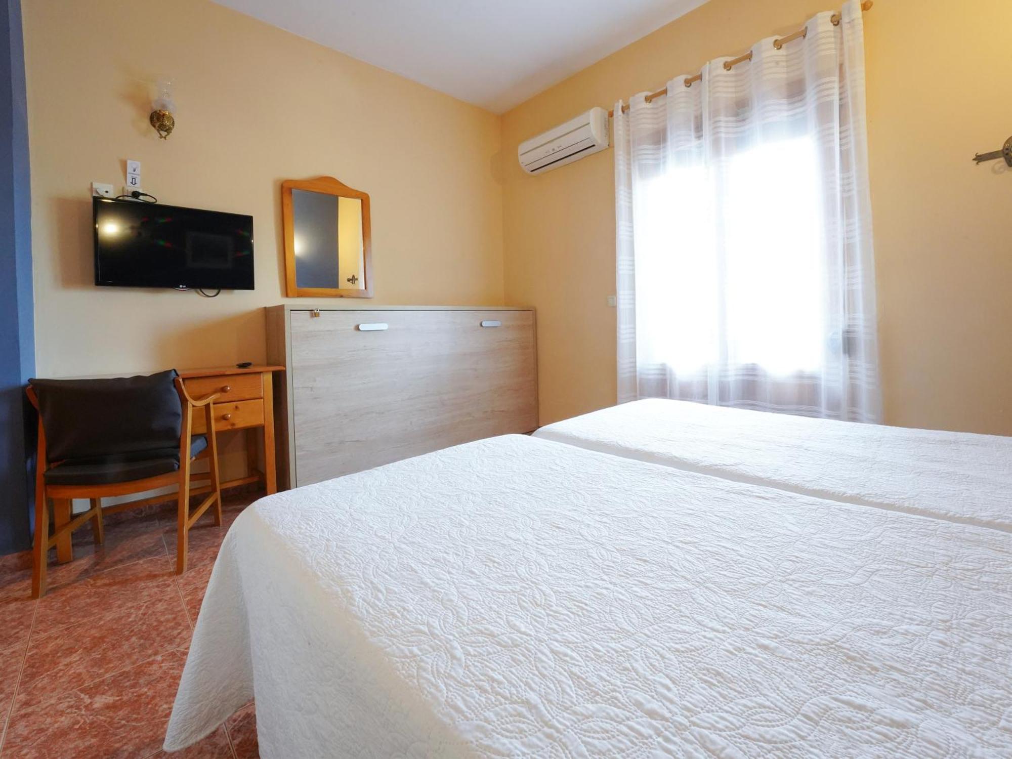 Hotel La Rueda 3000 Mora de Rubielos Ngoại thất bức ảnh
