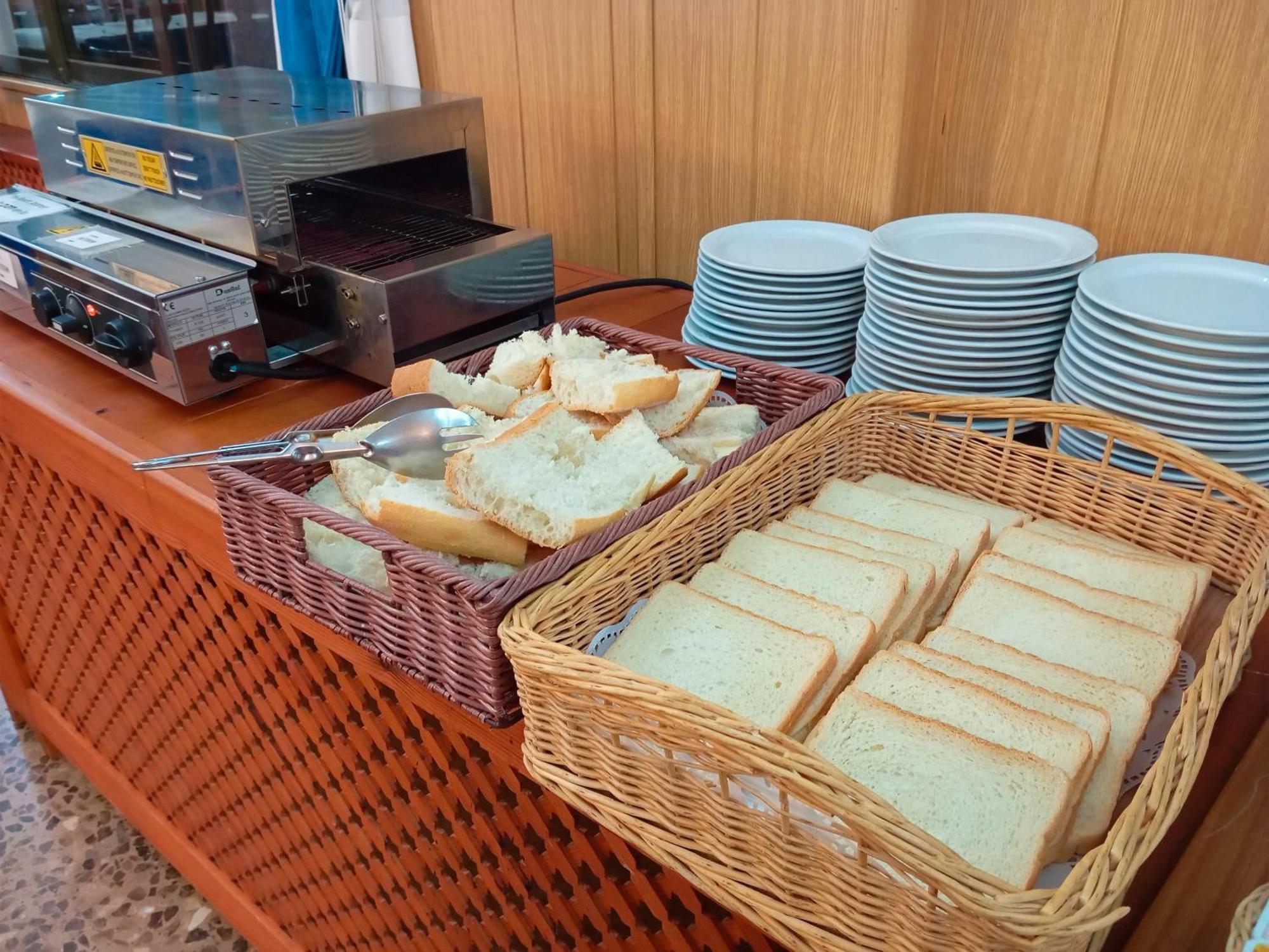 Hotel La Rueda 3000 Mora de Rubielos Ngoại thất bức ảnh