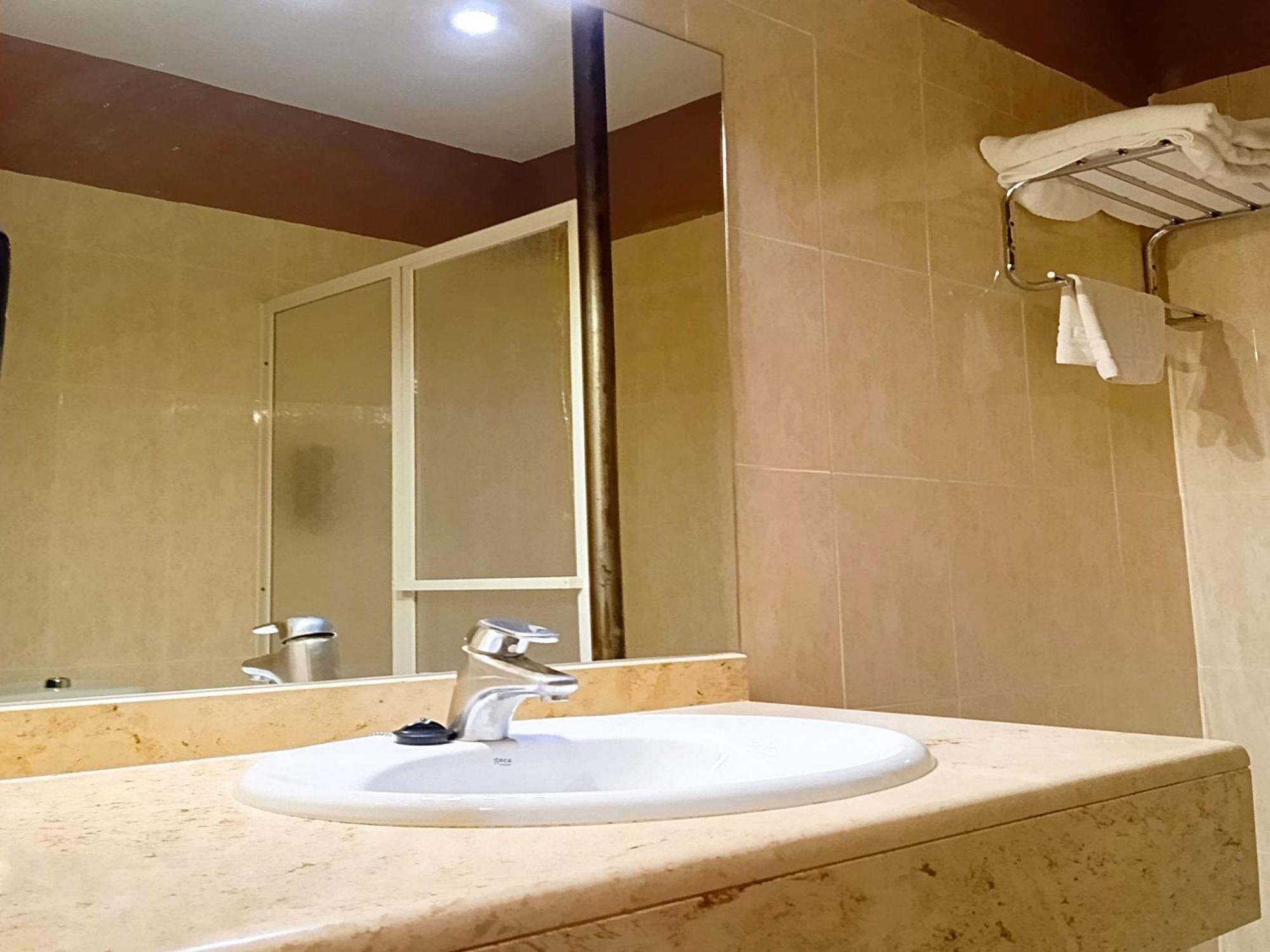 Hotel La Rueda 3000 Mora de Rubielos Ngoại thất bức ảnh
